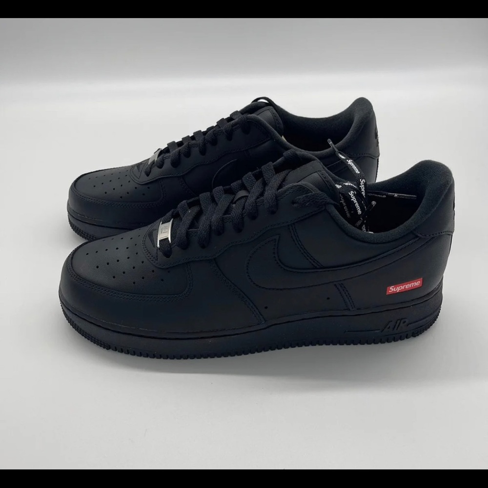New Supreme Nike air force 1 black with box